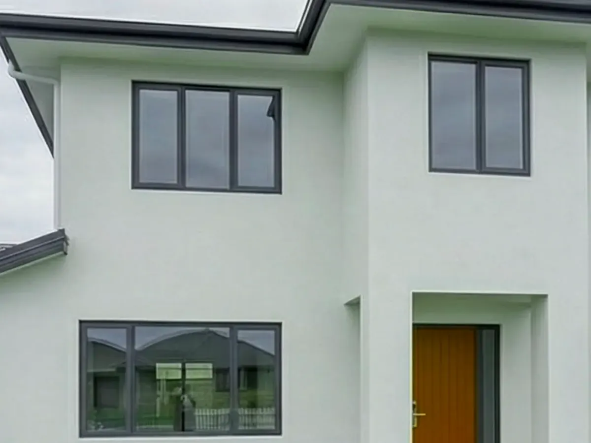 7 Signs Your Auckland Roof May Need Painting or Restoration